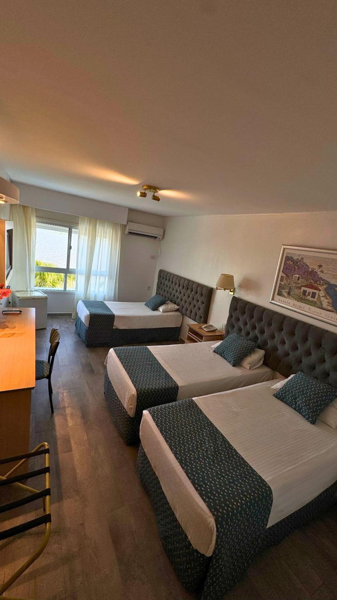 Marina Del Faro Hotel 4*