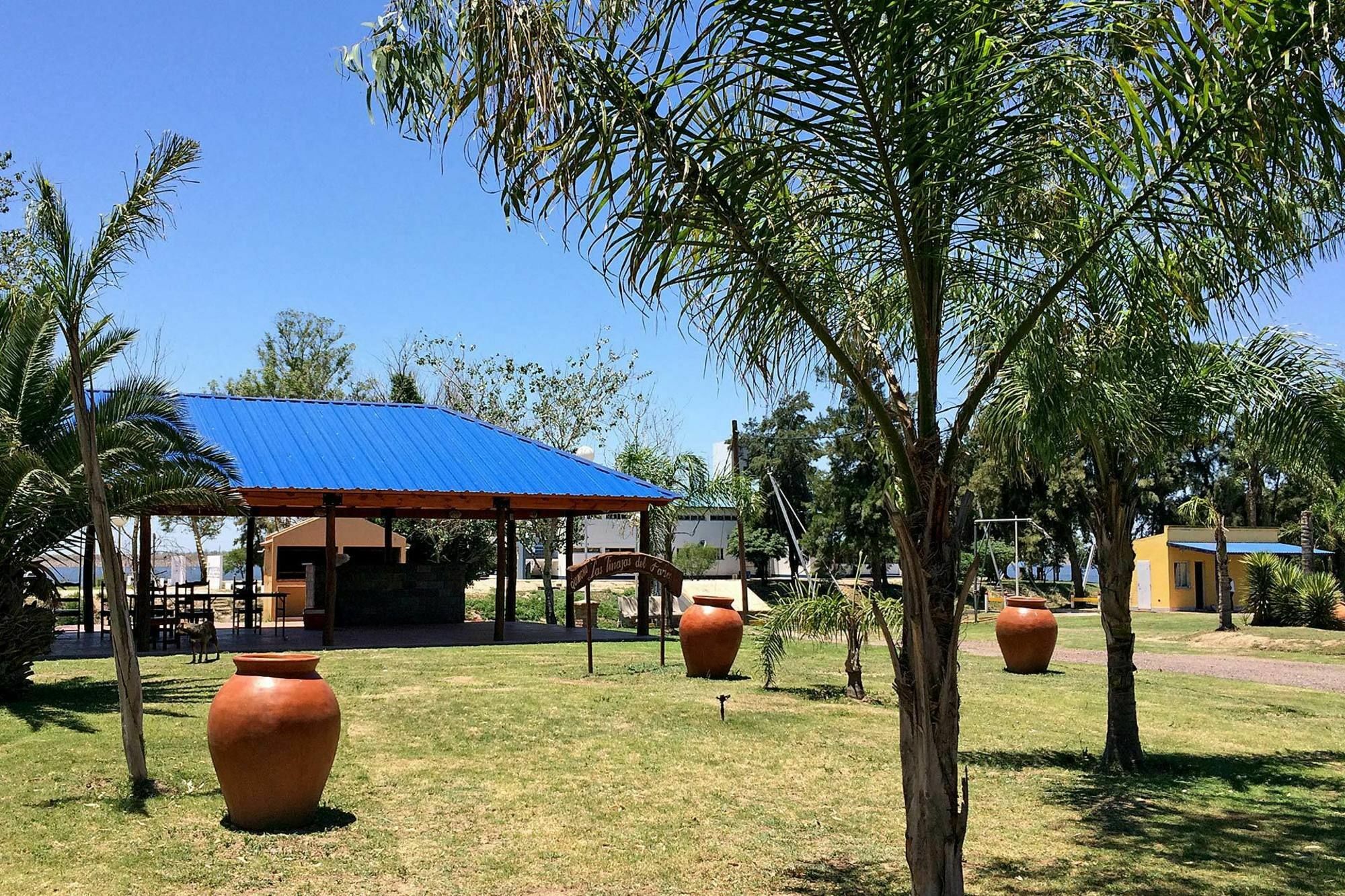 Marina Del Faro Hotel