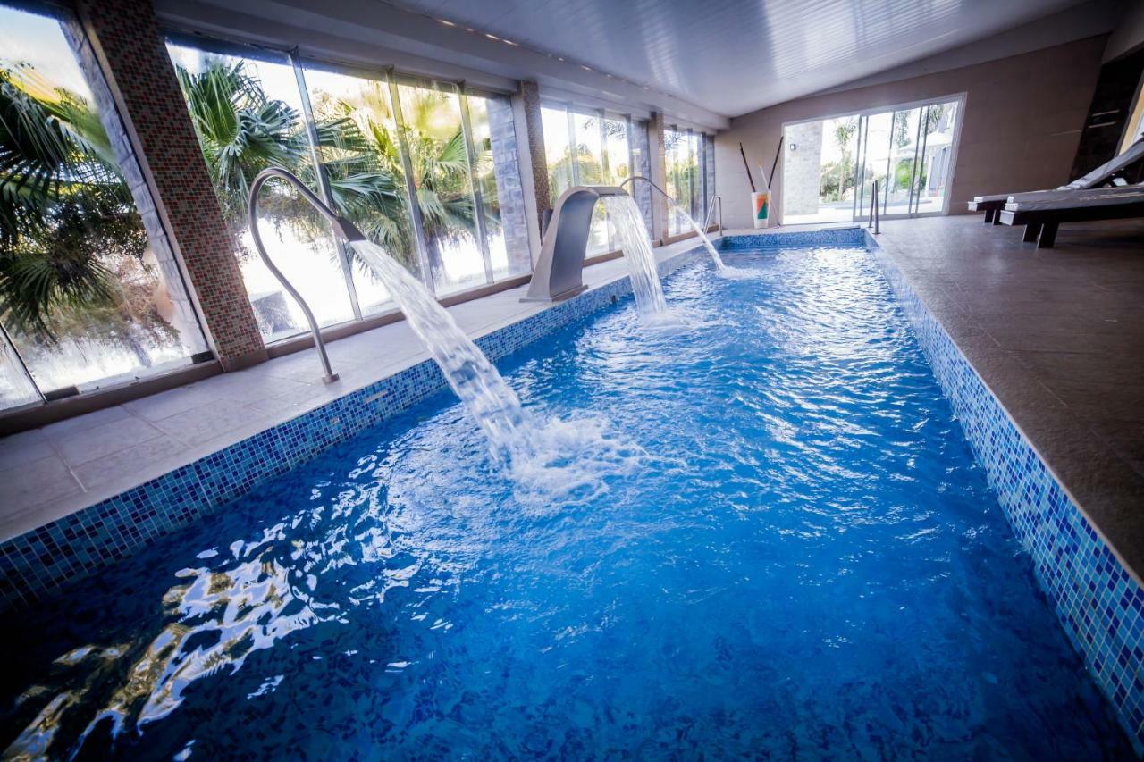 Marina Del Faro Hotel 4*